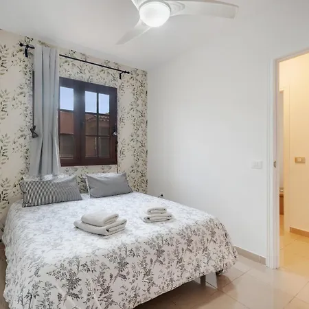 Feel The Sun In Tenerife Apartament *